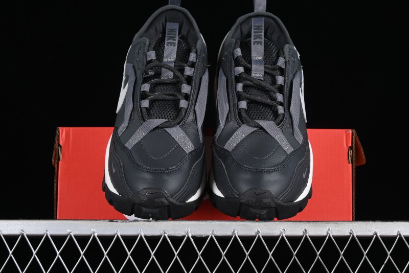 Nike TC 7900 Retro Chunky Dad Shoes with Reflective Swoosh and Cushioned Sole - DD9682-001