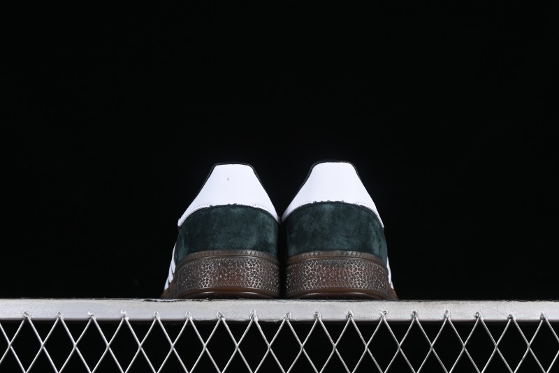 Adidas Handball Spezial Retro Casual Sneakers with Suede Upper and Gum Sole - DB3021