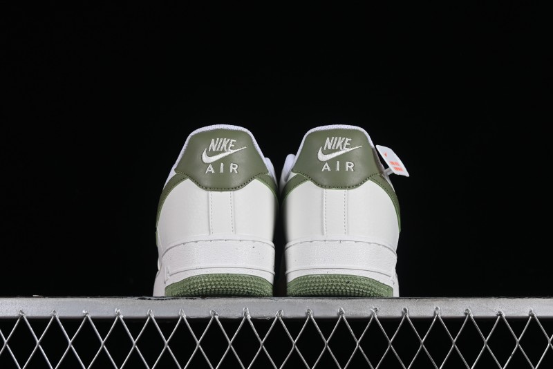Nike Air Force 1 '07 Low Casual Sneakers in White Green - DV3808-106