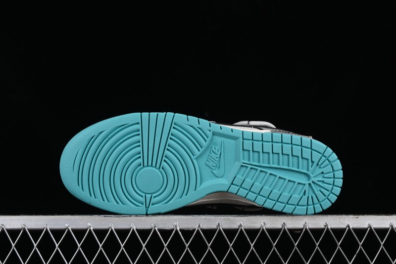 Nike Dunk Low Panda Prank Star Trek SB Strap Low-Top Casual Sneakers - DV0833-101