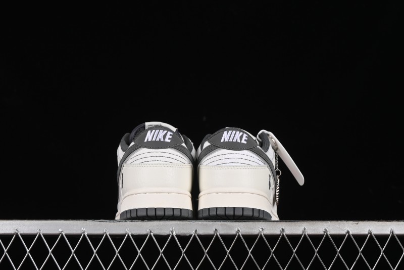 Nike SB Dunk Low Violent Bear Collaboration - Woven Grey Check Anniversary Custom Low-Top Casual Sneakers - KK1888-004