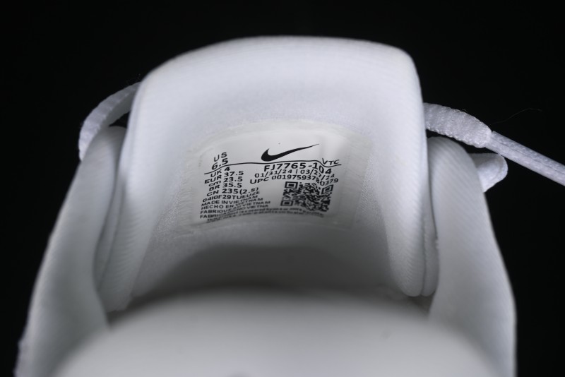 Nike Journey Run 2024 Low-Top Casual Running Shoes with Shock Absorption, Anti-Slip and Wear-Resistant Design - FJ7765-104