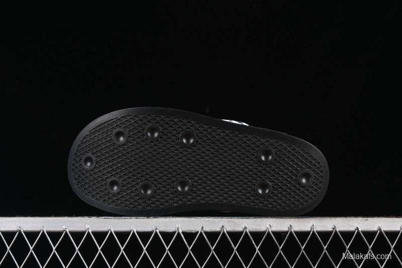 Adidas Puffylette IG7154 Winter Slip-On Sneakers with Thermal Insulation - IG7154