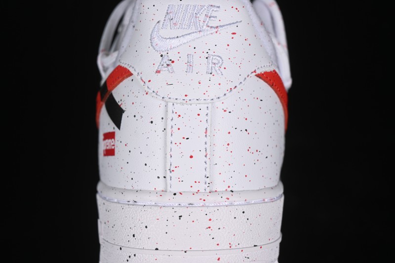 Supreme x Nike Air Force 1 '07 Low Casual Sneakers with Broken Swoosh and Anime-Inspired Spray Paint Design - CU9225-101