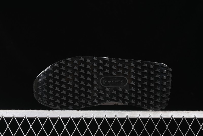 Golden Goose Marathon Golden Goose Distressed Sneakers with 3D Stabilizer - AJE5