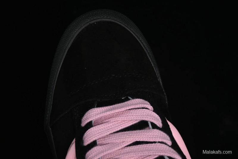 Vans Knu Skool Low Top Retro Sneakers in Black Pink with Big Logo - VN0009QC6BT1