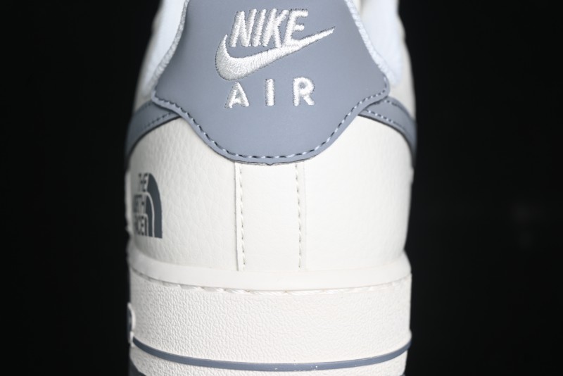 Nike Air Force 1 '07 Low The North Face x COMME des GARÇONS Light Grey Casual Sneakers - DM6688-002