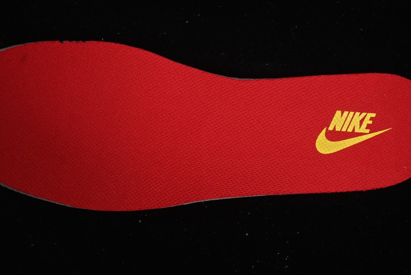 Nike SB Dunk Low Year of the Snake Limited Edition Auspicious Clouds Red Hook Anniversary Custom Low-Top Casual Skate Shoes - DJ2024-094