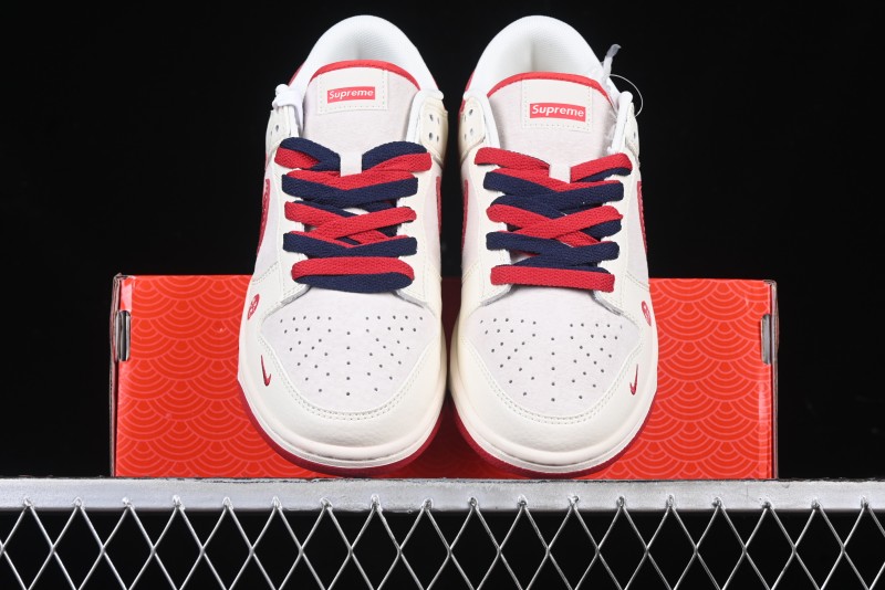 Nike SB Dunk Low Supreme Collaboration Year of the Snake Limited Edition Red Snake Print Anniversary Custom Low-Top Casual Sneakers - XS1086-015
