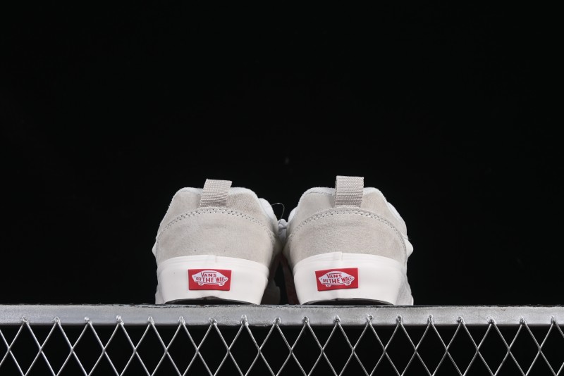 Vans Knu Skool Low-Top Retro Chunky Sneakers - VN000D750CK