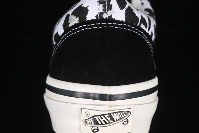 Vans Old Skool 36 Low-Top Retro Skate Shoes - VN000D56BA2