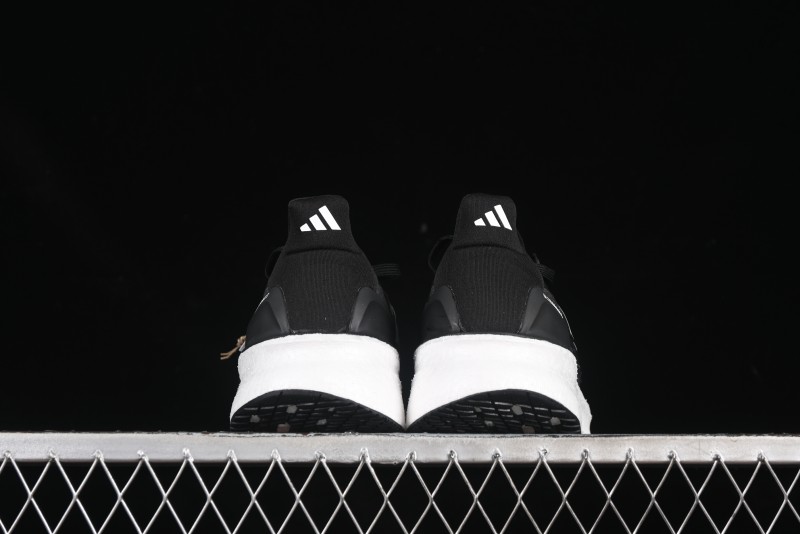 Adidas Ultraboost 5 Casual Running Shoes with Boost Technology - JH9633