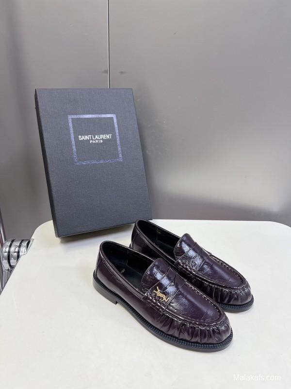 2025 Women Yves Saint Laurent Black Calf Leather Loafers KFY00350