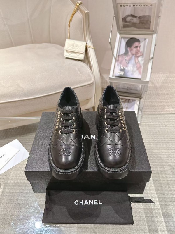 2025 Women Chanel Black Leather Oxford Lace-up B2599