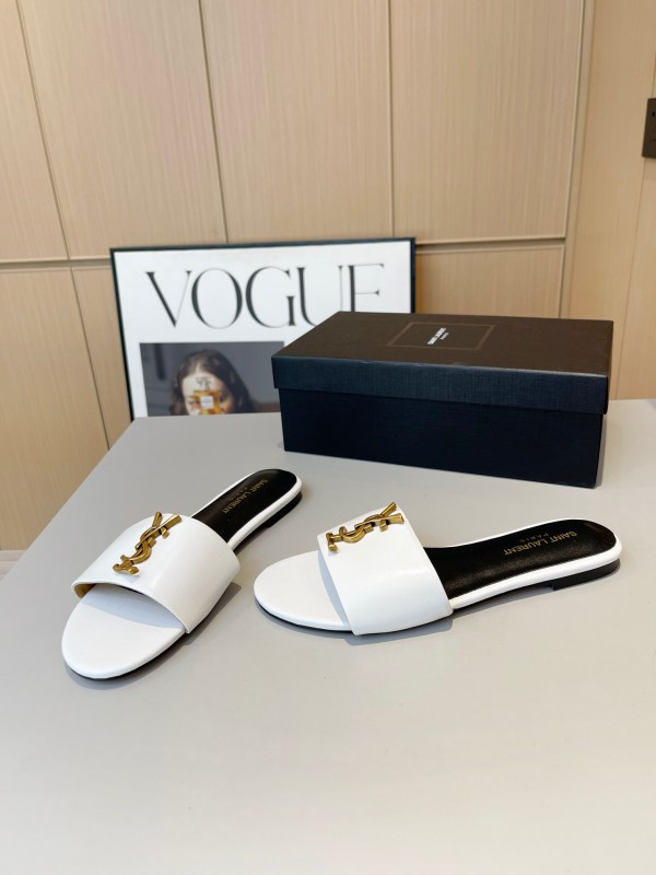 2025 Women Yves Saint Laurent White Leather Slippers LY00180