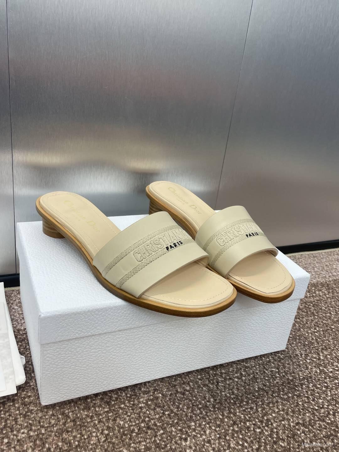 2025 Women Dior Beige Leather Slippers Embroidered KFY00300