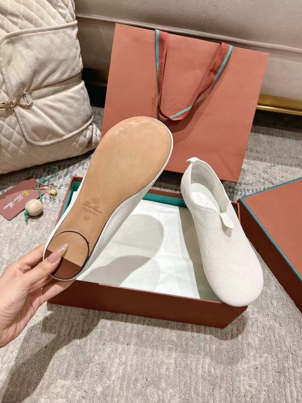 2025 Women LP White Leather Casual Shoes LY00300