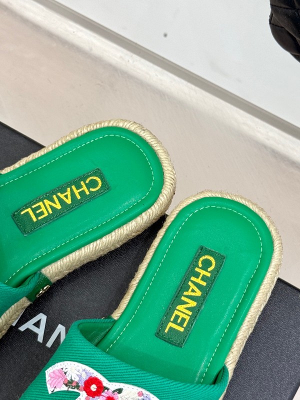 2025 Women Chanel Green Canvas Leather Slippers Embroidered KFY00230