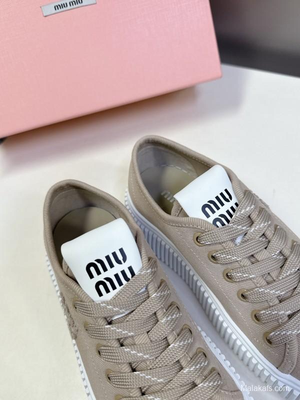2025 Women Miu Miu Beige Canvas Sneakers LY