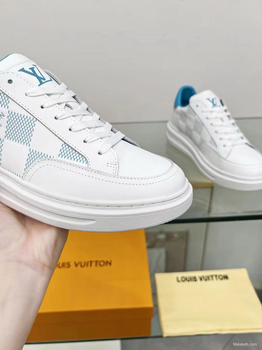 2024 Unisex Louis Vuitton White Blue Leather Sneakers Maxi Damier MJ00330