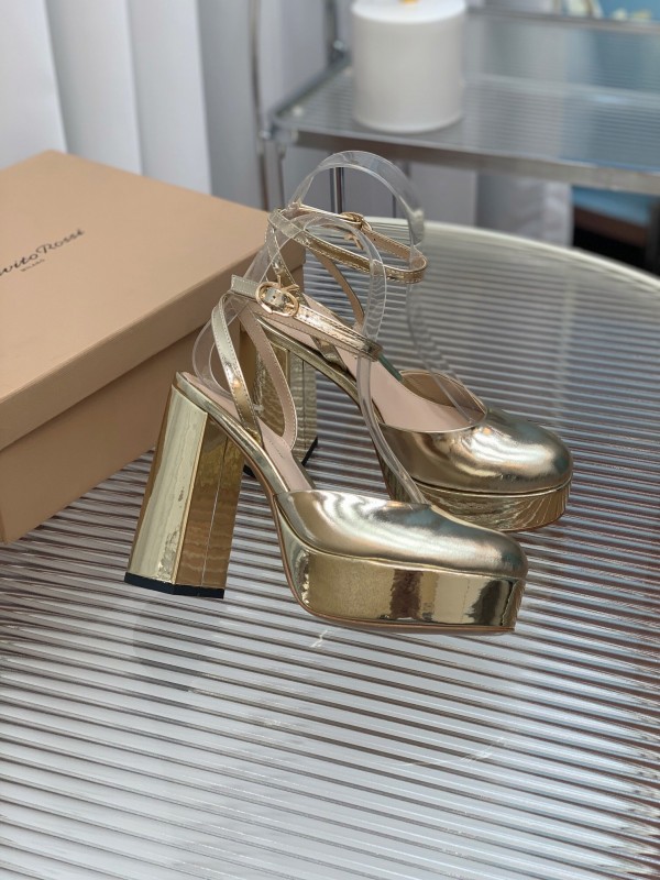 2025 Women Gianvito Rossi Gold Patent Leather Platform Sandals