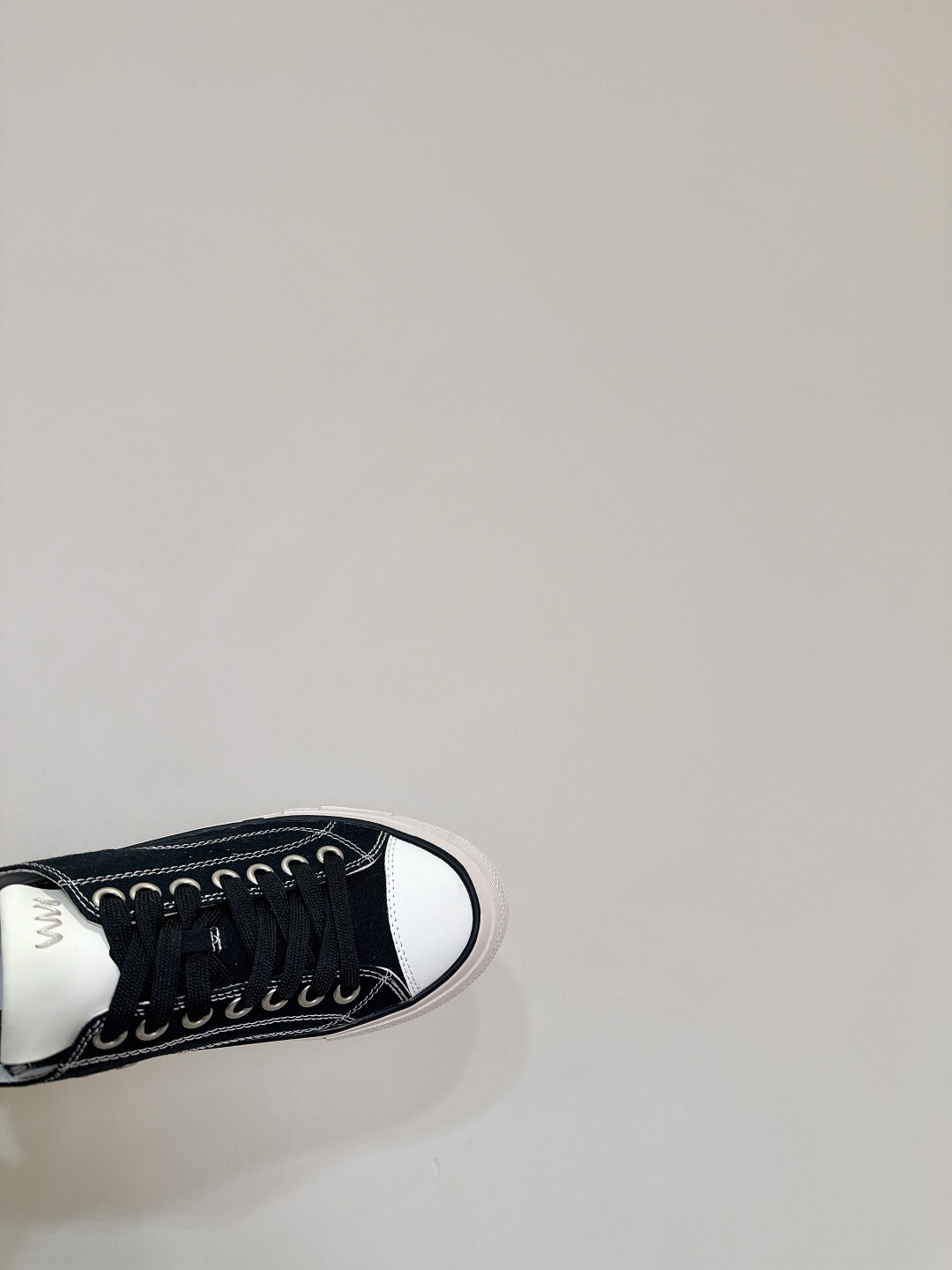 2025 Unisex VISVIM Black Canvas Sneakers KFY00260