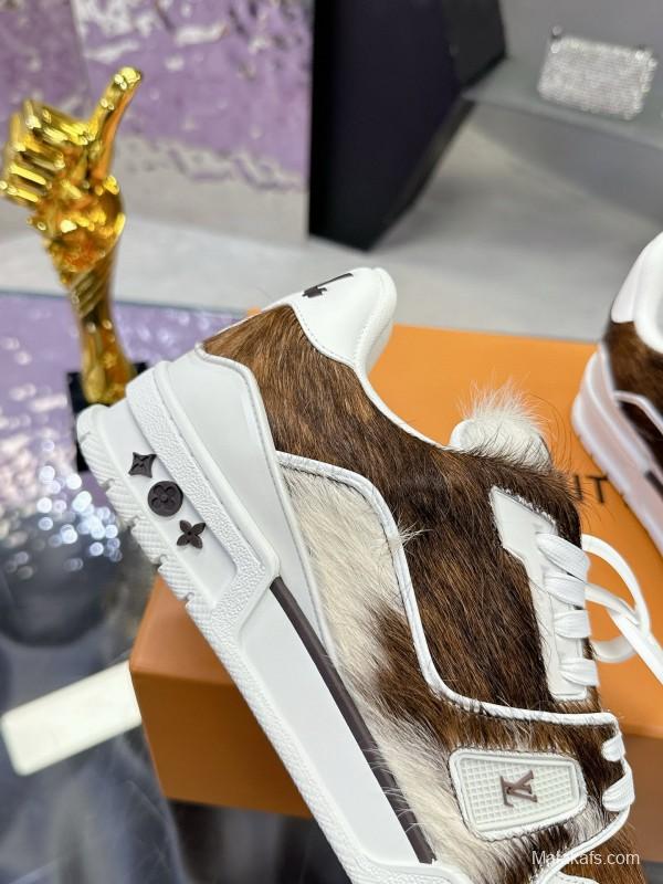 2024 Unisex Louis Vuitton Brown White Leather Calf Hair Plimsolls LV Trainer Maxi MJ00400