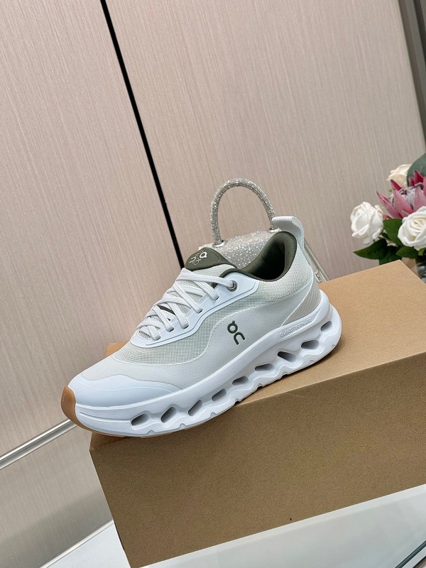 2025 Unisex Loewe White Mesh Sneakers Collaboration KFY00300