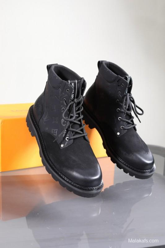 2024 Men Louis Vuitton Black Leather Nubuck Ankle Boots MJ00470