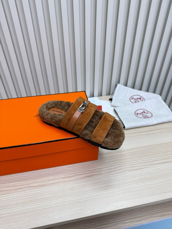 2024 Slippers Hermès Brown Suede Shearling Slippers MJ00300
