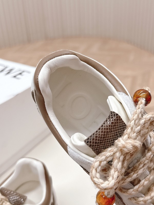 2025 Unisex Loewe Cream Suede Casual Sneaker With Embroidered Detailing KFY00300