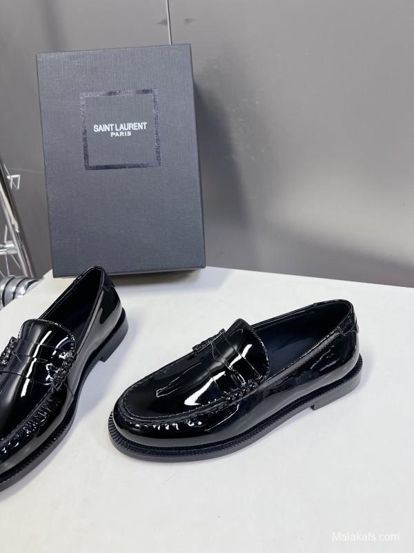2025 Women Yves Saint Laurent Black Calf Leather Loafers KFY00350