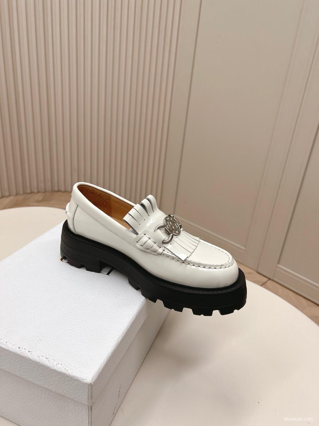 2025 Women Dior White Leather Loafers Metal Buckle KFY00350