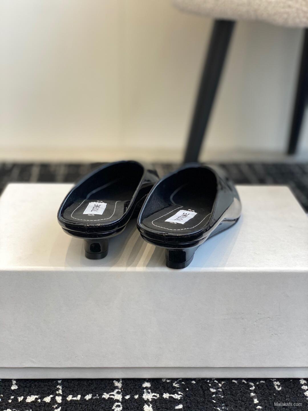 2025 Women Toteme Black Patent Leather Mule