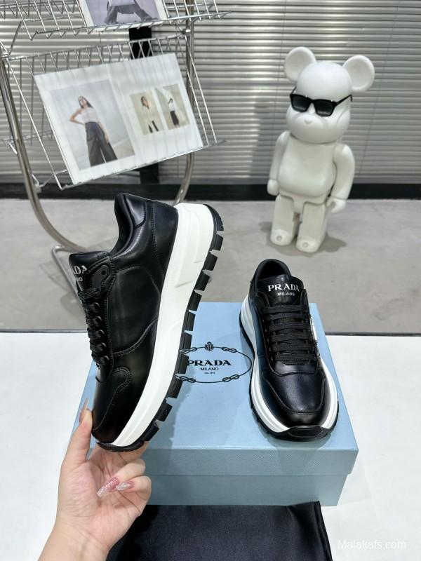 2025 Unisex Prada Black Leather Sneakers KFY00310