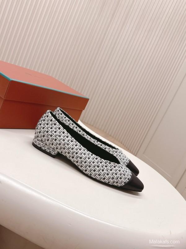 2025 Women Le Parmentier Black White Tweed Leather Pointed Toe Loafers