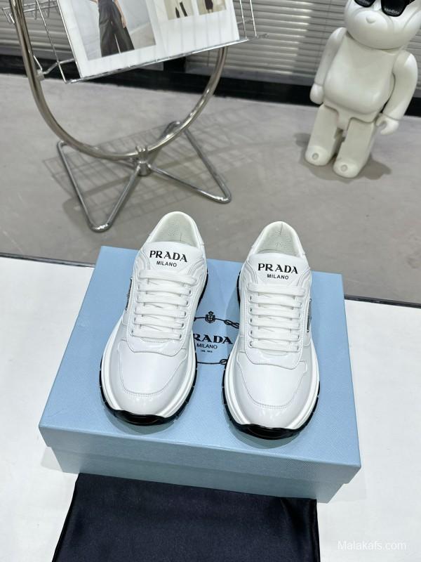 2025 Women Prada White Leather Sneakers KFY00310