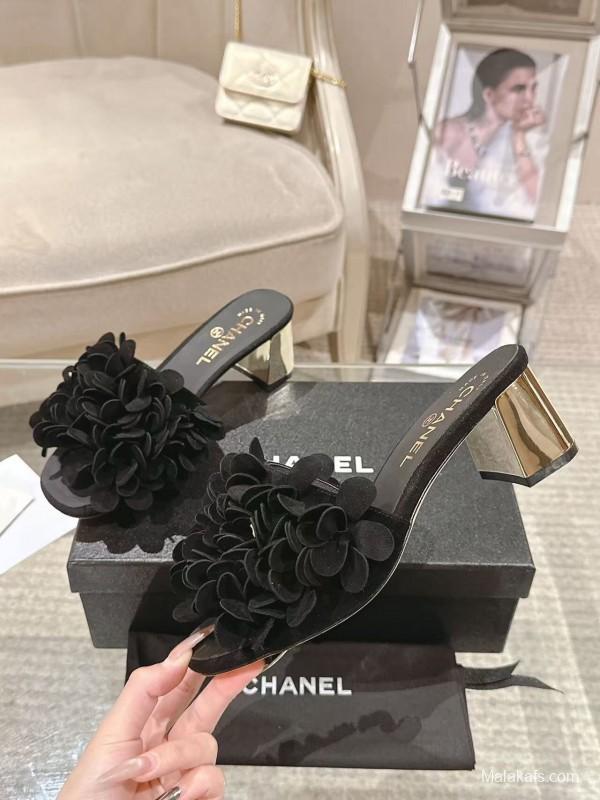 2025 Women Chanel Black Leather Slippers Floral B2032-2