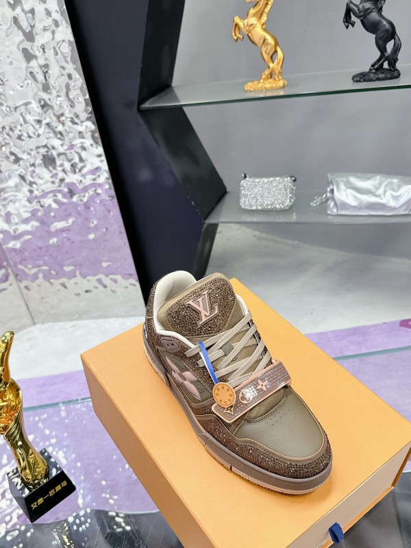 2025 Unisex Louis Vuitton Brown Khaki Leather Fabric Plimsolls Beading AS00400