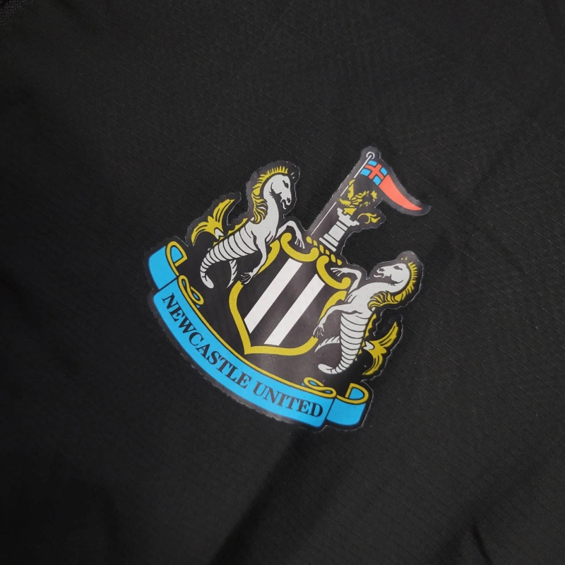 25/26 Newcastle United Jacket Black Windbreaker