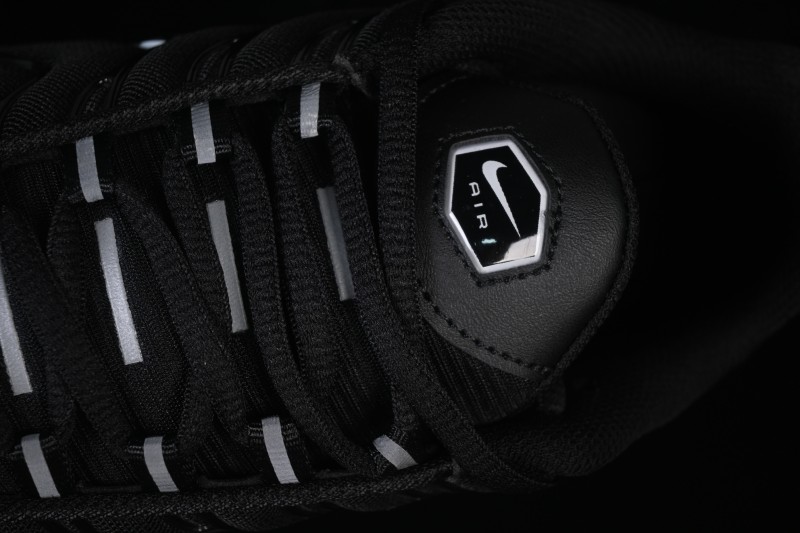 Nike Air Max Plus Retro Running Shoes with Air Cushion Technology - DM2362-001
