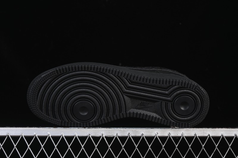 Nike Air Force 1'07 Low Casual Sneakers with Full-Length Air Cushion - HQ1977-001
