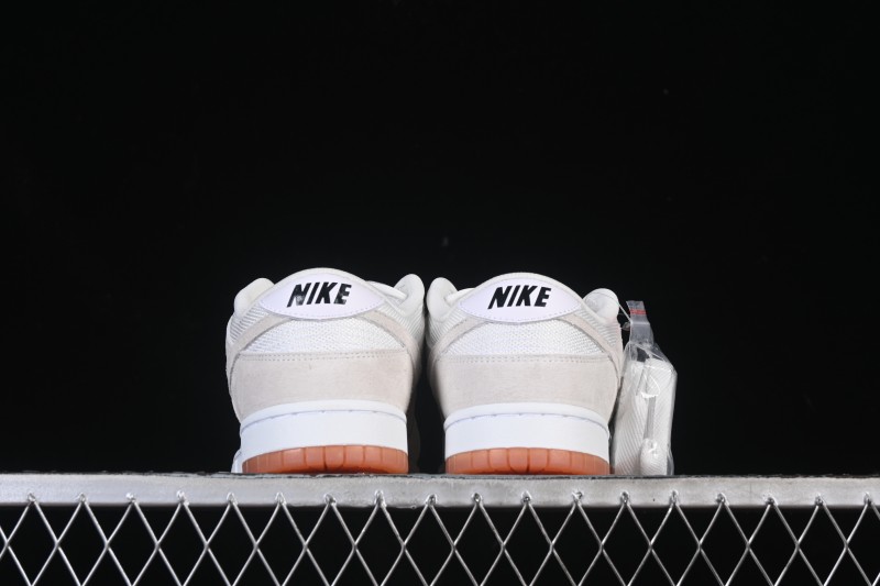 Nike SB Dunk Low Pro B Skate Shoes in Pale Ivory - HJ0367-100