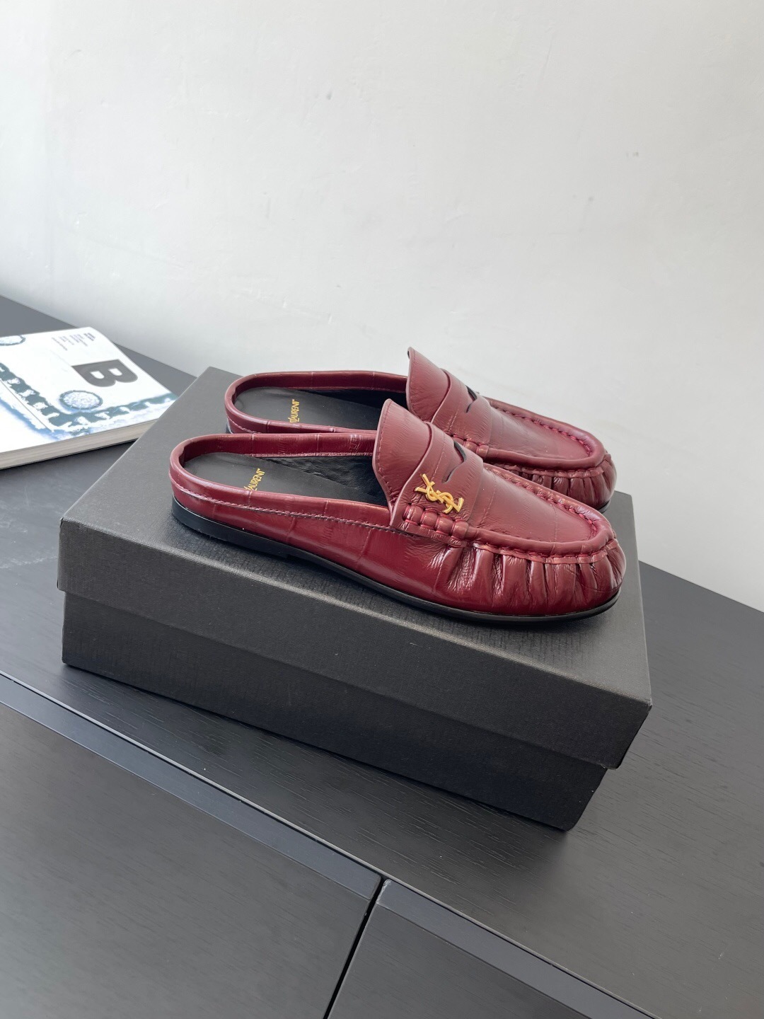 Saint Laurent Classic Loafer Mule Flats - KFY00320