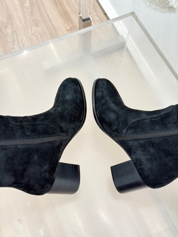 Chanel 2025/SS 25K Double C Metal Buckle High Heel Boots - KFY00530