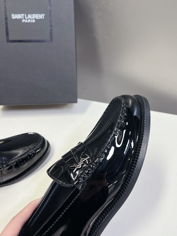 Saint Laurent Classic Loafer Flats - KFY00350