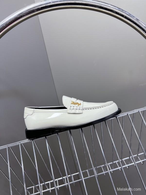 Saint Laurent Classic Loafer Flats - KFY00350