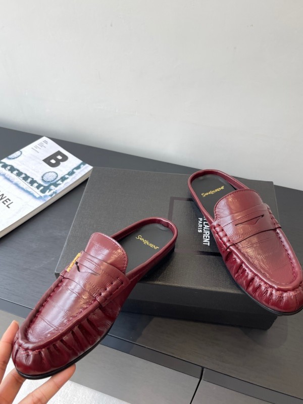 Saint Laurent Classic Loafer Mule Flats - KFY00320