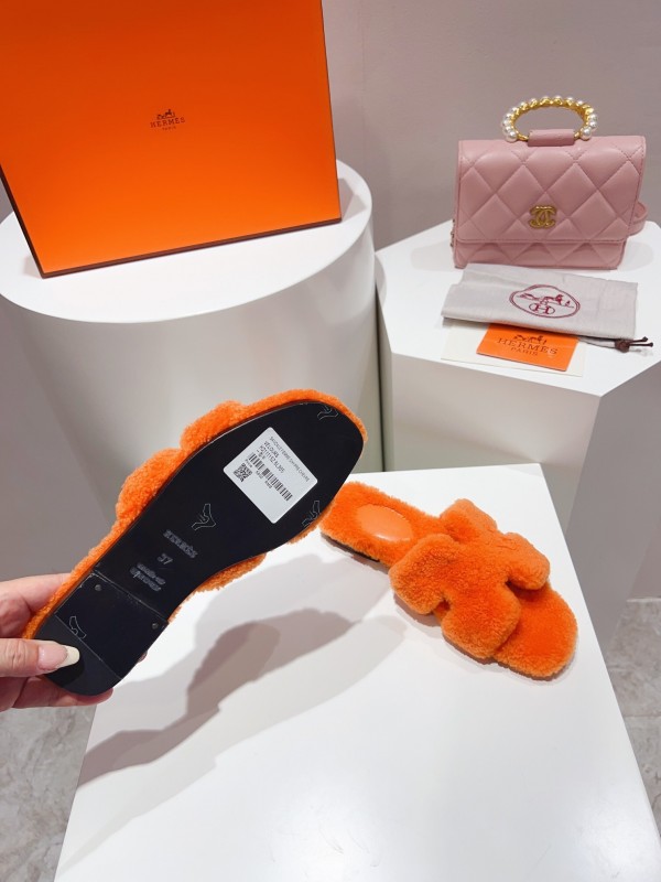 H Teddy Wool H Slippers Flat Sole Winter Edition - LY00240