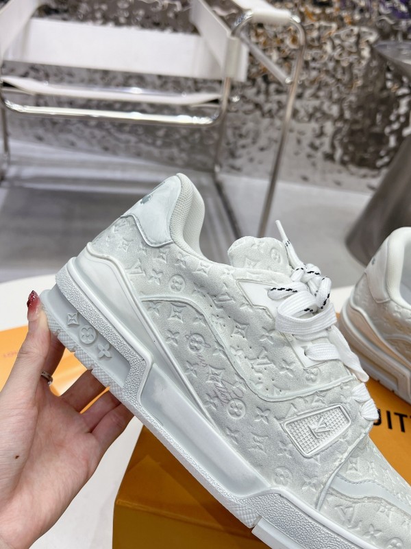 LV LV Trainer Basketball Series Washed Canvas Sneakers - LY00430